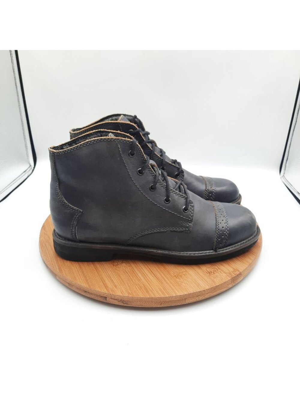 Bed Stu Boots Mens Size 8.5 Charcoal Black Full Grain Leather Lace Up Cap Toe